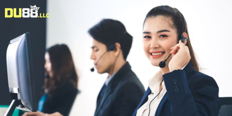 Nhận hỗ trợ từ chuyên viên để thao tác đăng ký diễn ra thành công